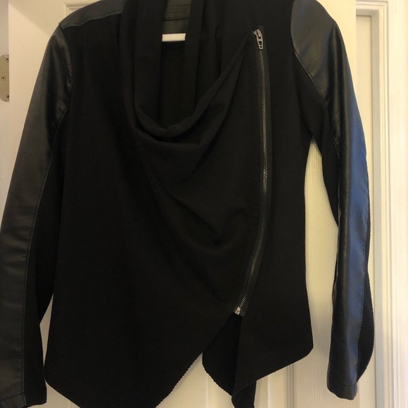 Faux Leather Jacket size Medium - Picture 2 of 5